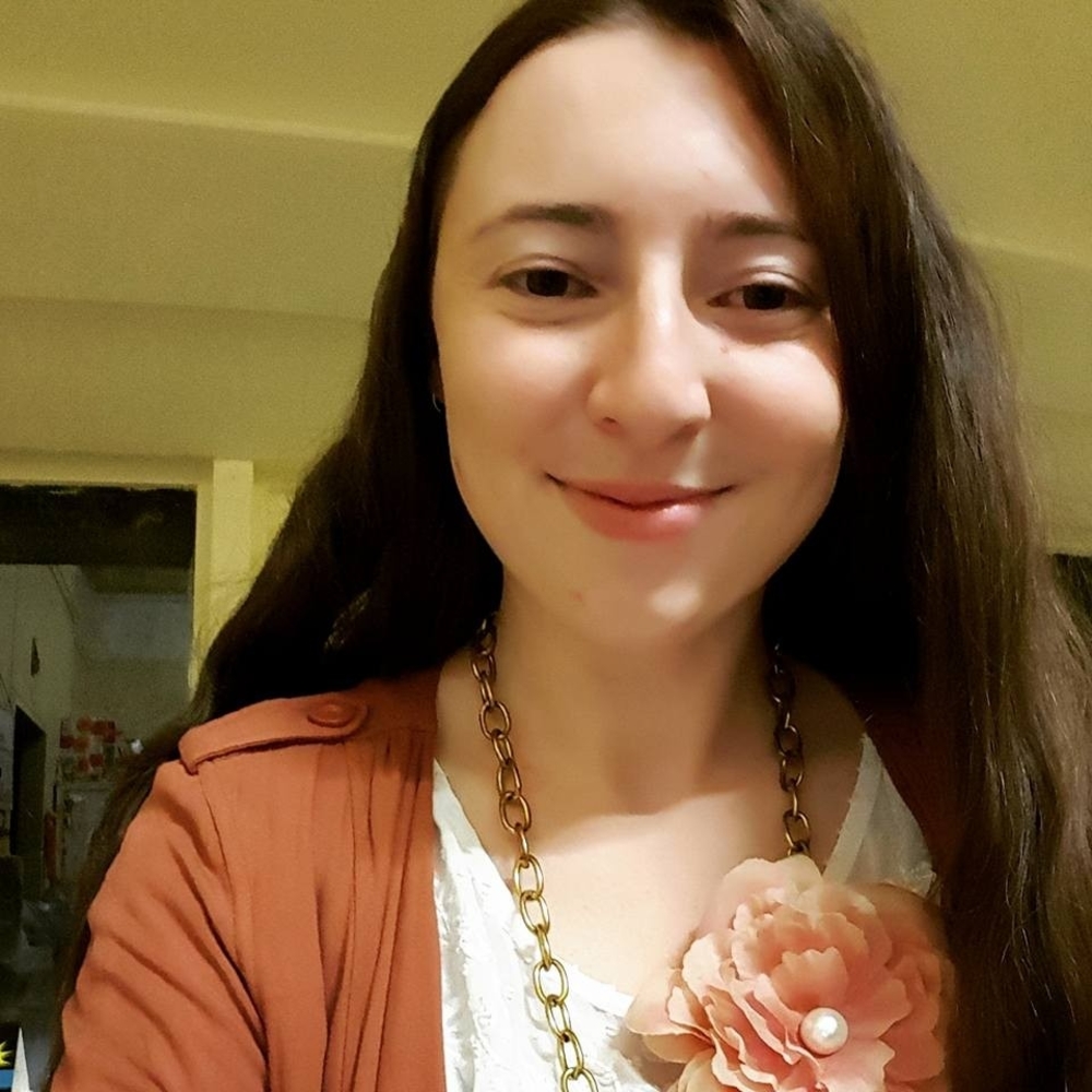 Meet your Posher, Angela